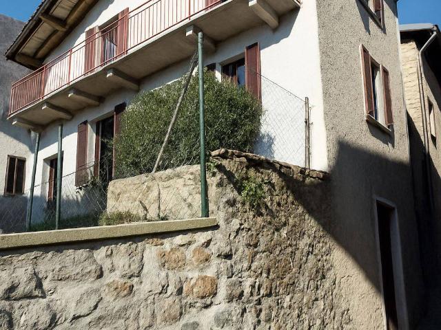 Casa indipendente in vendita a Casargo LC