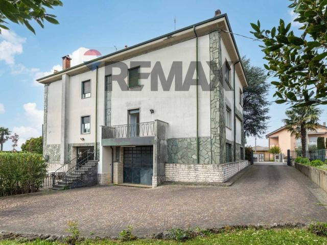 Casa indipendente in vendita a Casatenovo