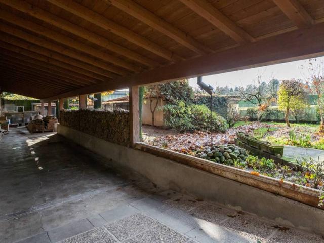 Casa indipendente in vendita a Casatenovo LC