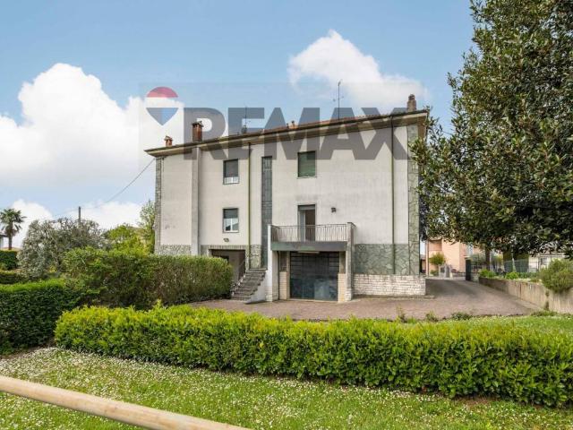 Casa indipendente in vendita a Casatenovo LC