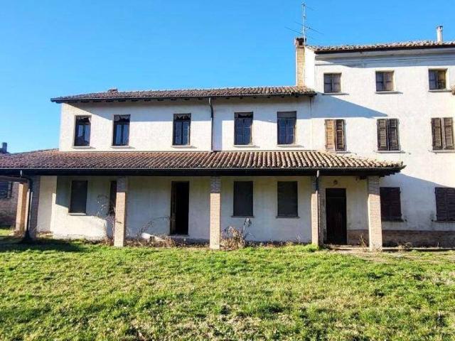 Casa indipendente in vendita a Casei Gerola PV