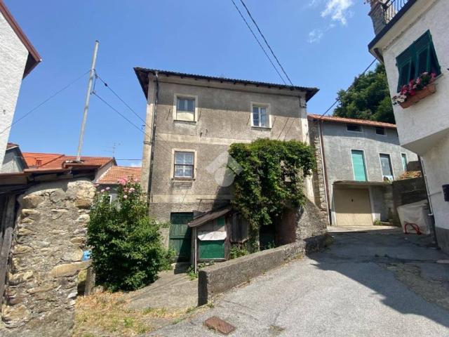 Casa indipendente in vendita a Casella GE