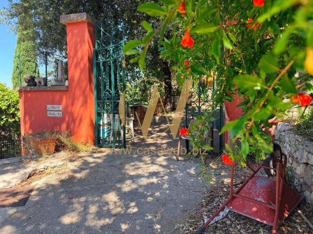 Casa indipendente in vendita a Caserta