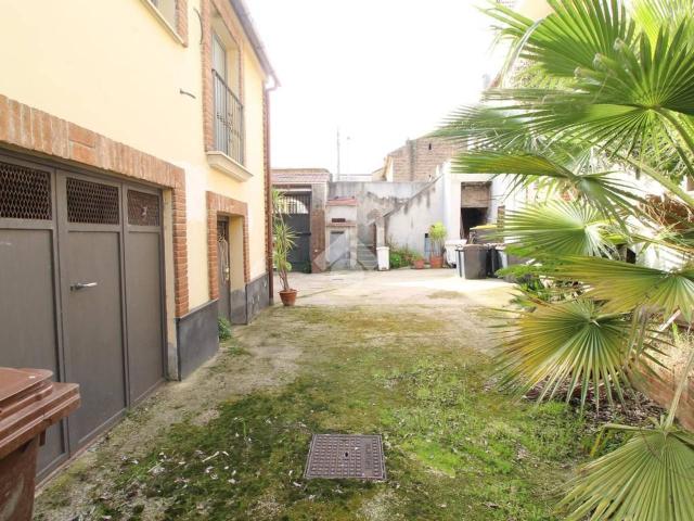Casa indipendente in vendita a Caserta