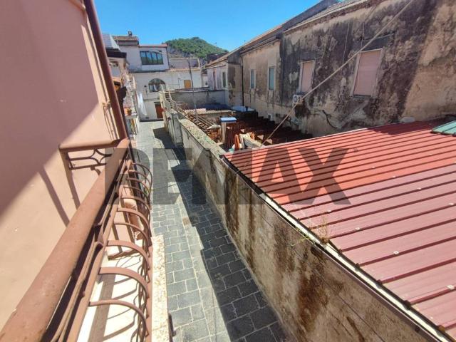 Casa indipendente in vendita a Caserta CE