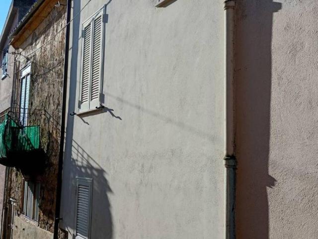 Casa indipendente in vendita a Caserta CE