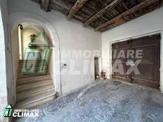 Casa indipendente in vendita a Caserta CE
