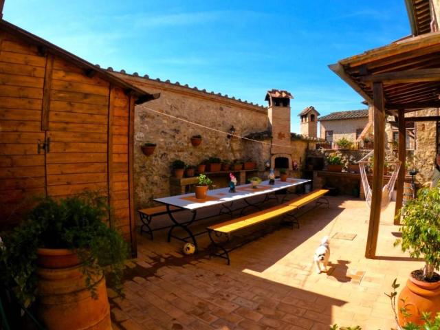 Casa indipendente in vendita a Casole d'Elsa SI