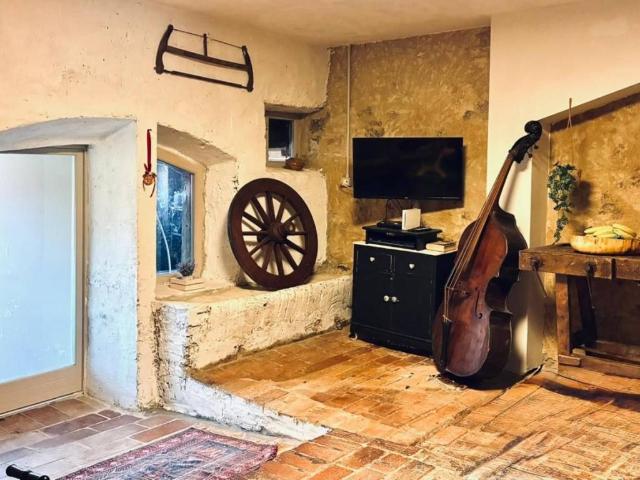 Casa indipendente in vendita a Casole d'Elsa SI