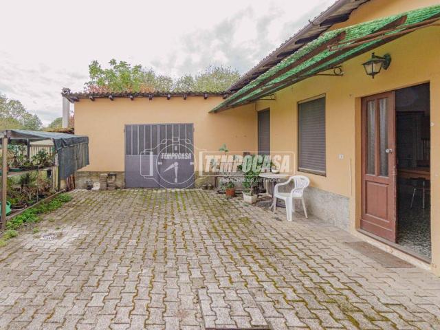 Casa indipendente in vendita a Cassolnovo PV