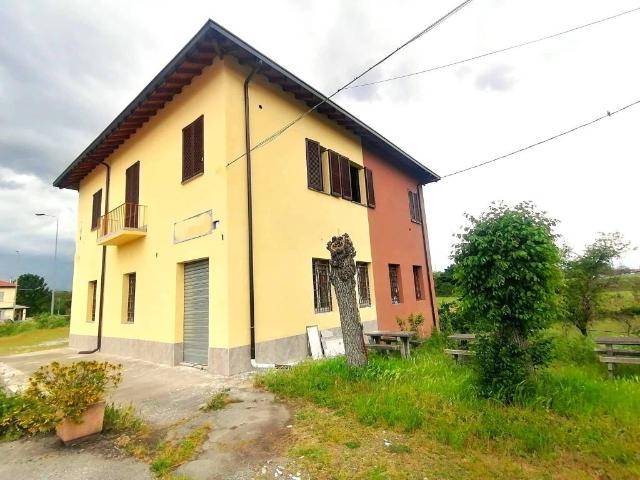 Casa indipendente in vendita a Cassano d'Adda MI