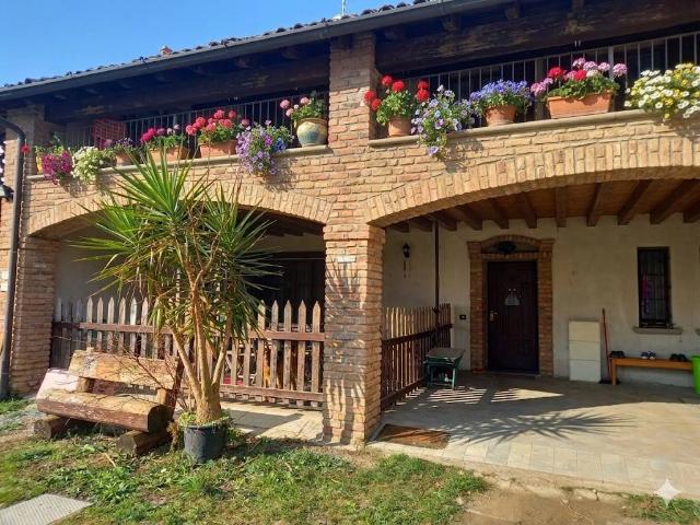 Casa indipendente in vendita a Cassano d'Adda MI