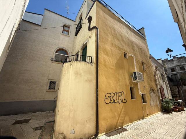 Casa indipendente in vendita a Cassano delle Murge BA