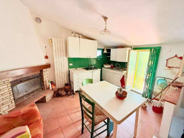 Casa indipendente in vendita a Cassano delle Murge BA