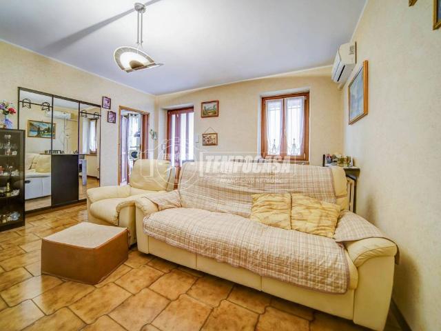 Casa indipendente in vendita a Cassano Magnago VA