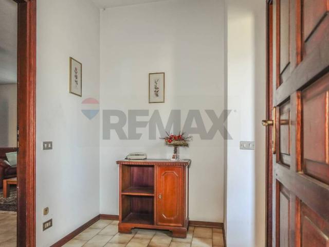 Casa indipendente in vendita a Cassano Magnago VA
