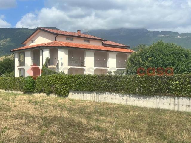 Casa indipendente in vendita a Cassino