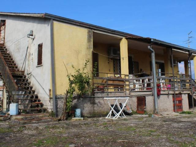 Casa indipendente in vendita a Cassino FR