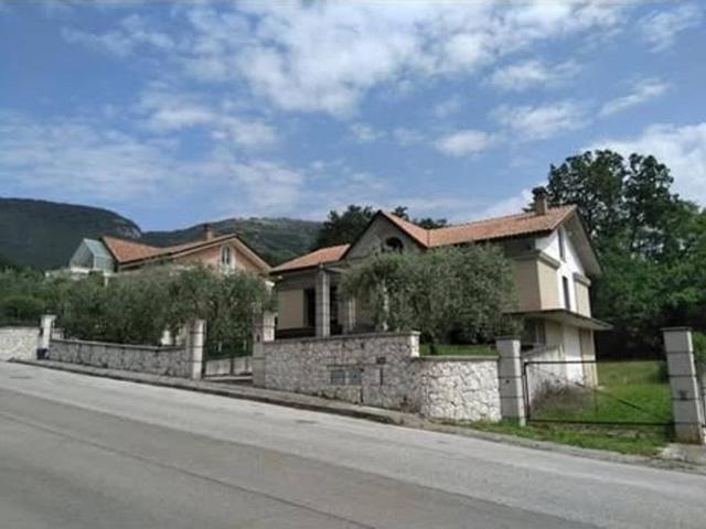 Casa indipendente in vendita a Cassino FR
