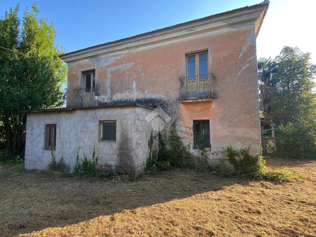 Casa indipendente in vendita a Cassino FR