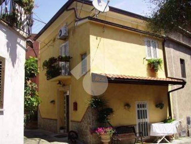 Casa indipendente in vendita a Cassino FR