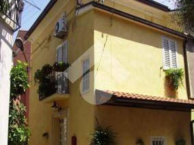 Casa indipendente in vendita a Cassino FR