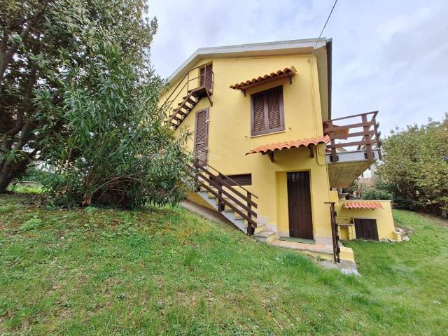 Casa indipendente in vendita a Castorano AP