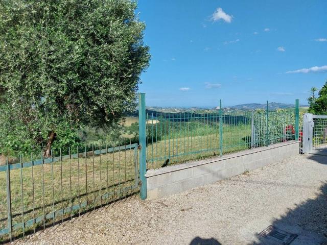 Casa indipendente in vendita a Castorano AP