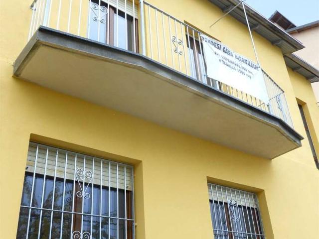 Casa indipendente in vendita a Castagnole delle Lanze AT