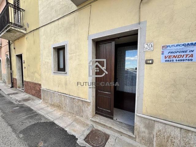 Casa indipendente in vendita a Castel Baronia AV