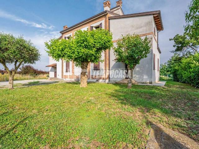 Casa indipendente in vendita a Castel Bolognese RA