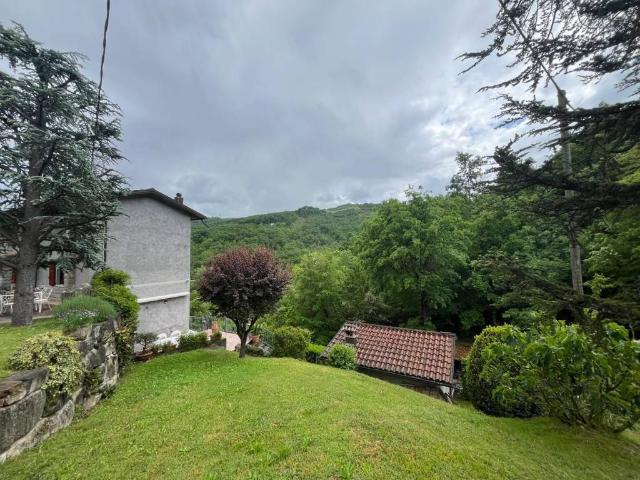 Casa indipendente in vendita a Castel d'Aiano BO
