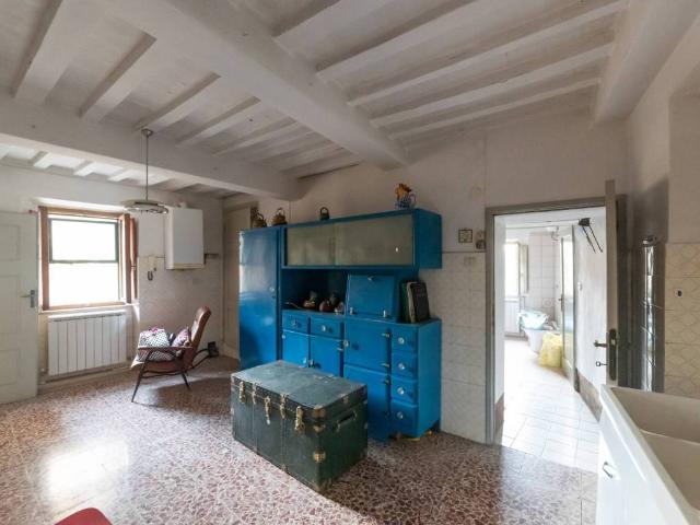 Casa indipendente in vendita a Castel del Piano GR
