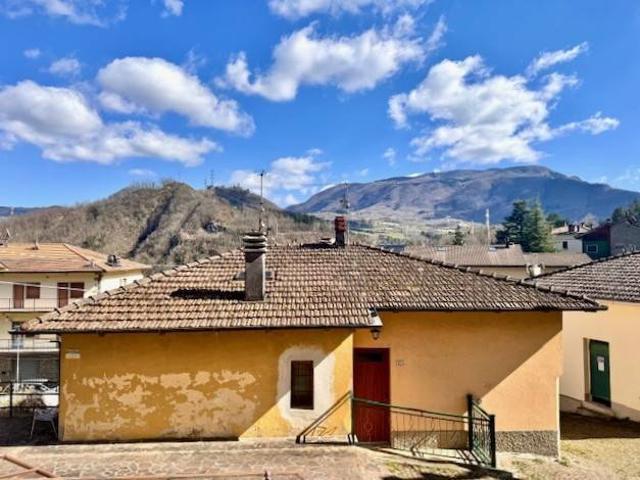 Casa indipendente in vendita a Castel di Casio BO