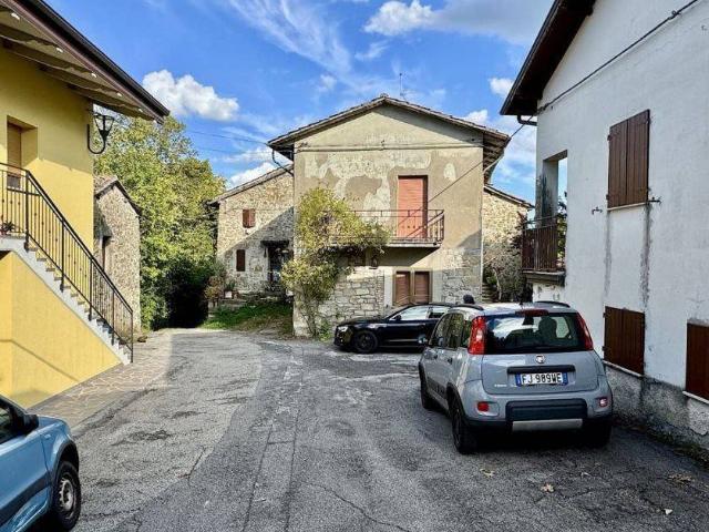 Casa indipendente in vendita a Castel di Casio BO