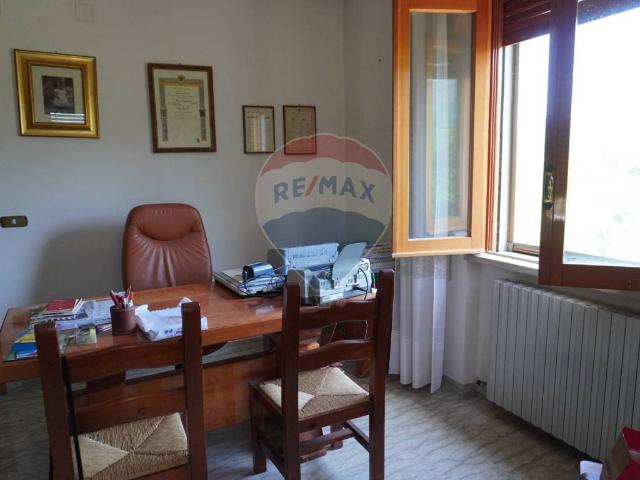 Casa indipendente in vendita a Castel di Ieri AQ