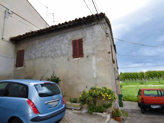 Casa Indipendente in vendita a Castel di Lama