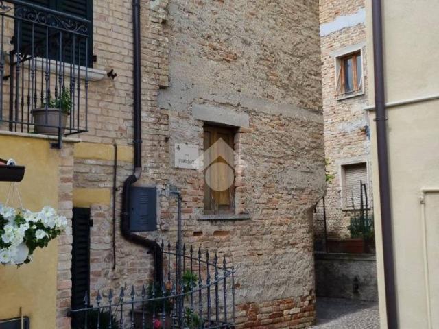 Casa indipendente in vendita a Castel di Lama AP