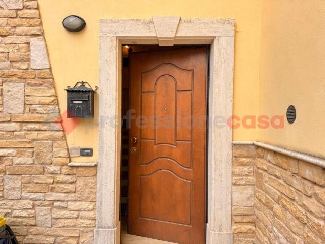 Casa indipendente in vendita a Castel di Sangro AQ