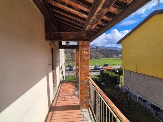 Casa indipendente in vendita a Castel Focognano AR