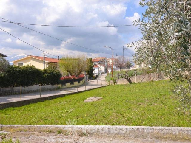 Casa indipendente in vendita a Castel Frentano CH
