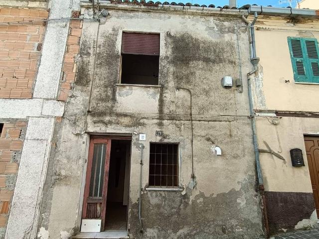 Casa indipendente in vendita a Castel Frentano CH