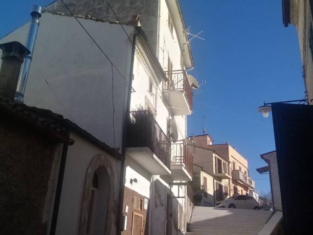 Casa indipendente in vendita a Castel Frentano CH