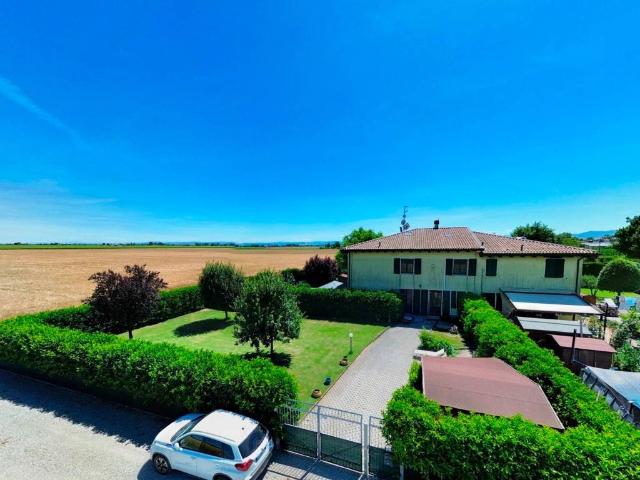 Casa indipendente in vendita a Castel Guelfo di Bologna BO