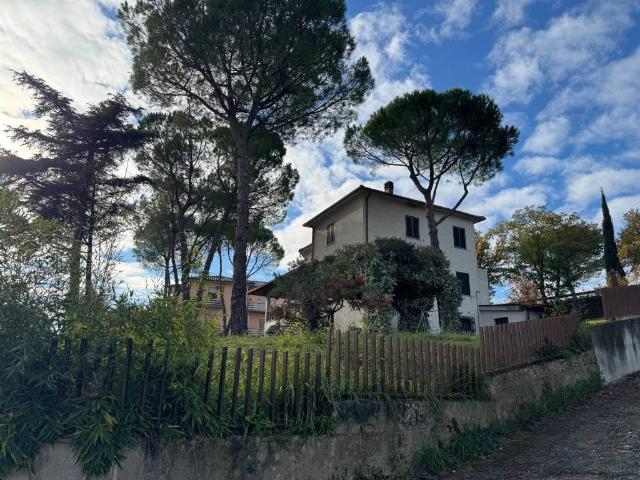 Casa indipendente in vendita a Castel Ritaldi PG