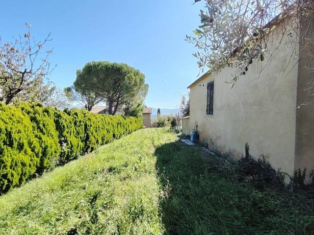 Casa indipendente in vendita a Castel Ritaldi PG