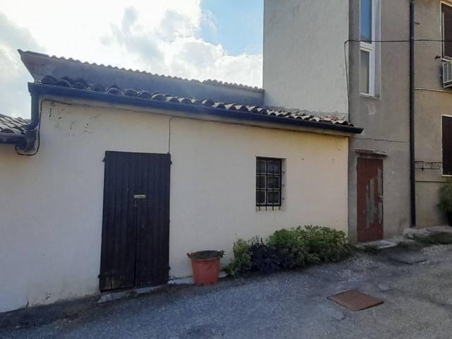 Casa indipendente in vendita a Castel San Giovanni PC