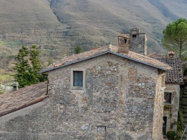 Casa indipendente in vendita a Castel Sant'Angelo RI