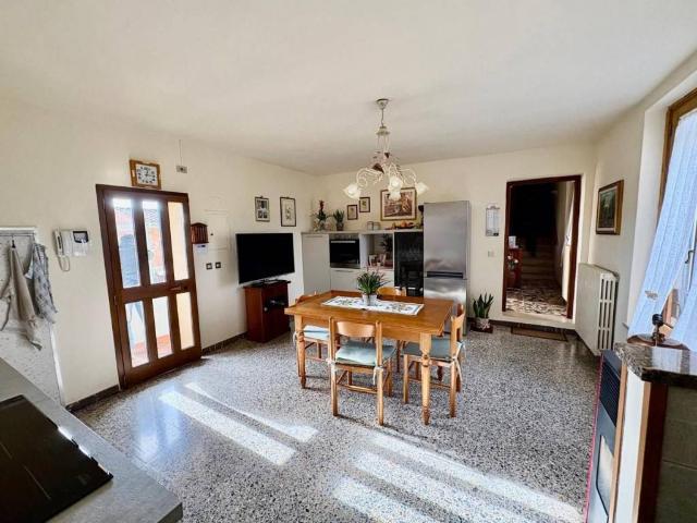 Casa indipendente in vendita a Castelfiorentino FI