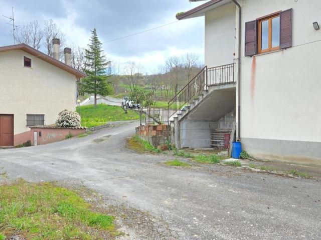 Casa indipendente in vendita a Castelfranci AV